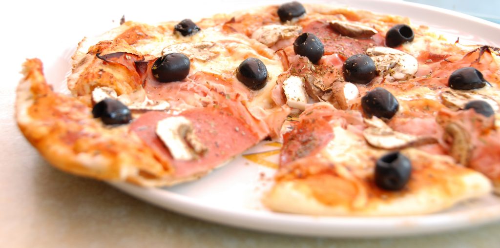 hausgemachte Pizza
