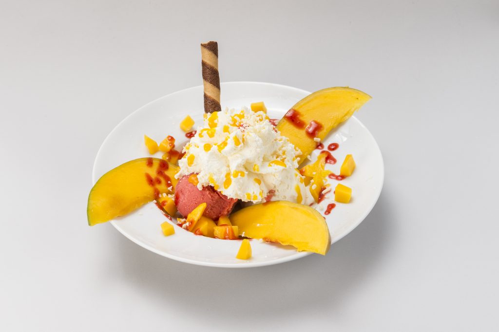 Mangobecher in der Eisbar Bayreuth